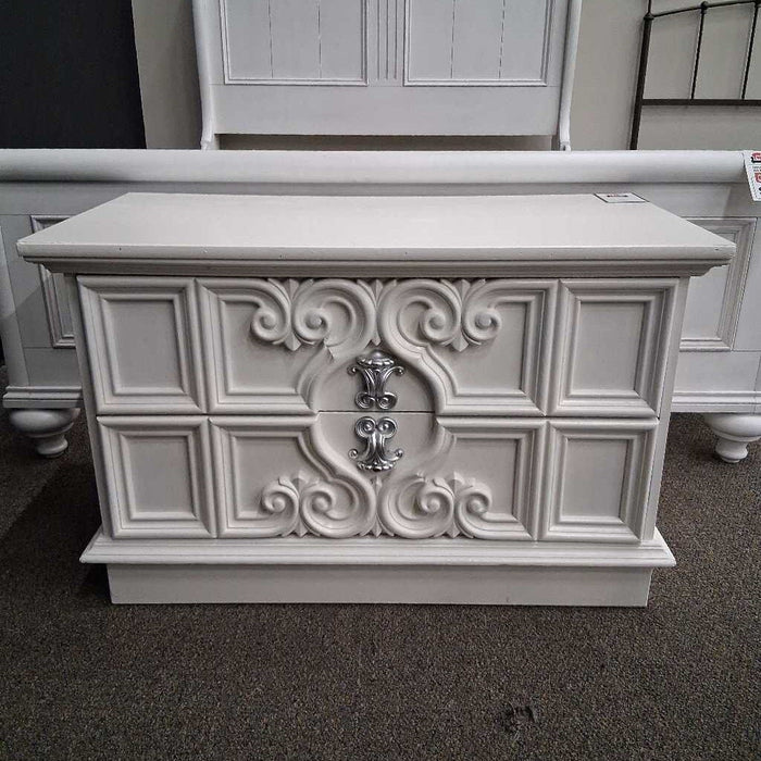 White 2 Drawer Chest