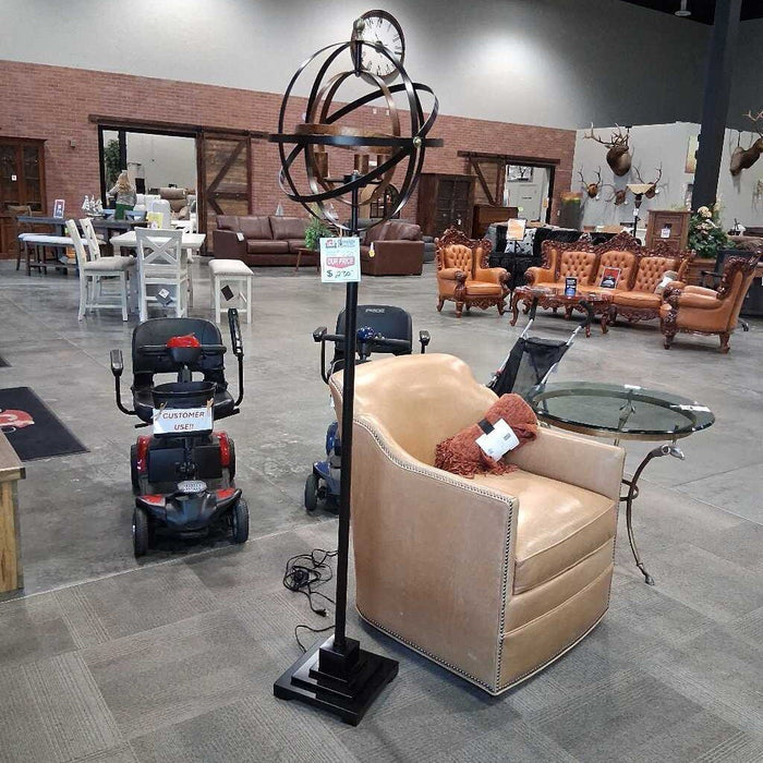 "Rondore" Floor Lamp