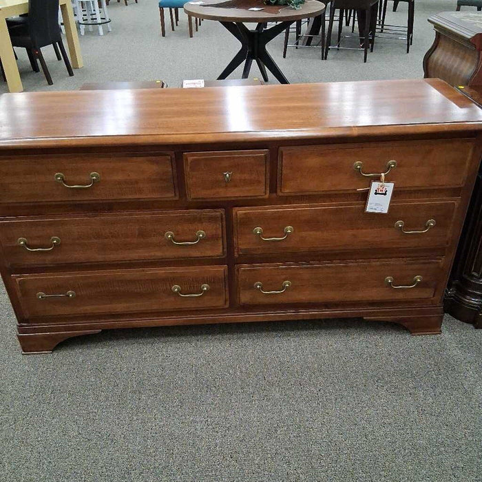Canadian Maple 7Drawer Dresser