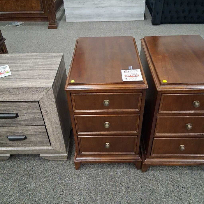3 Drawer Nightstand