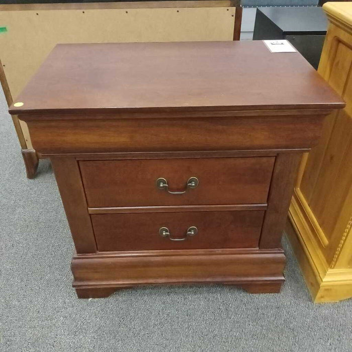 Cherry 3 Drawer Nightstand