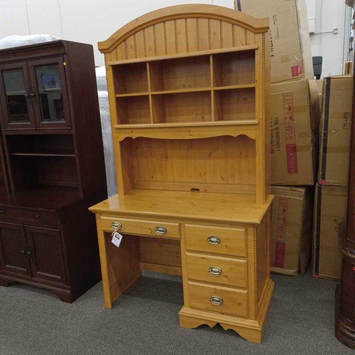 Pine Desk w/ Hutch