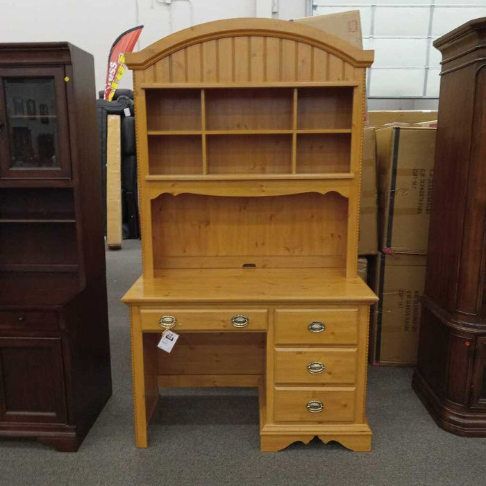 Pine Desk w/ Hutch