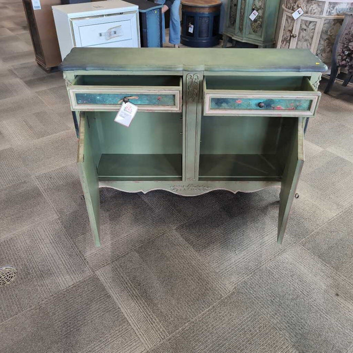 Green FLoral Entry Table