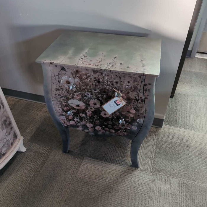 Gray/Green Bombay Chest