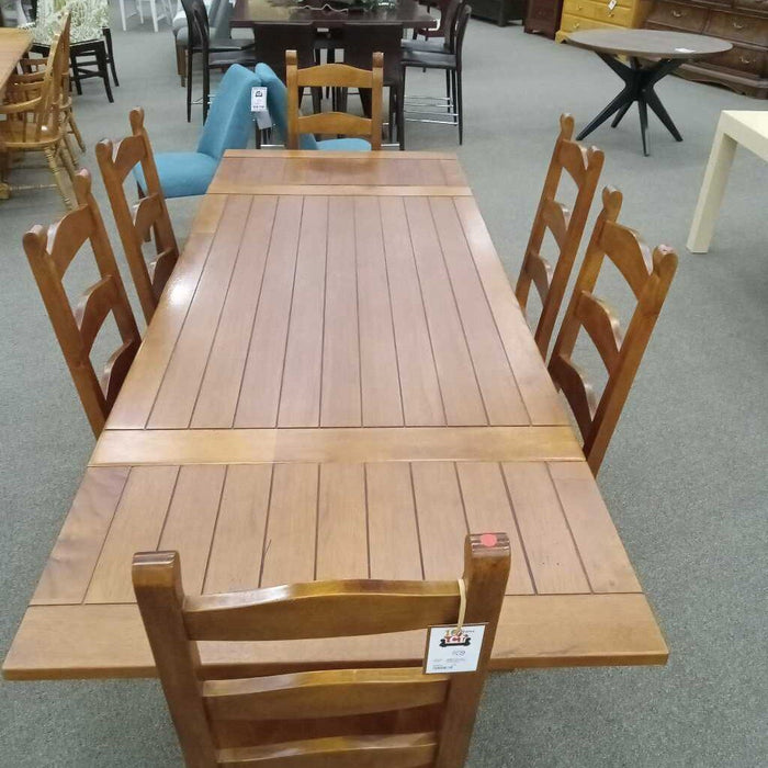 Rustic Ext. Table w/ 6 Chairs