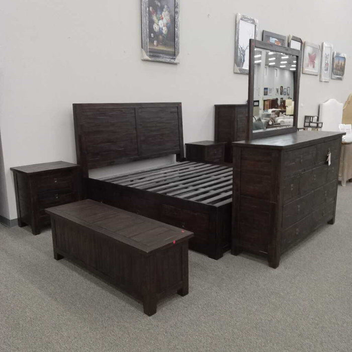 "Kona Grove" 7pc. E.King Capt. Bedroom Set