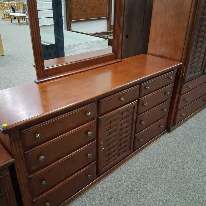 Cherry 3pc. Bedroom Set
