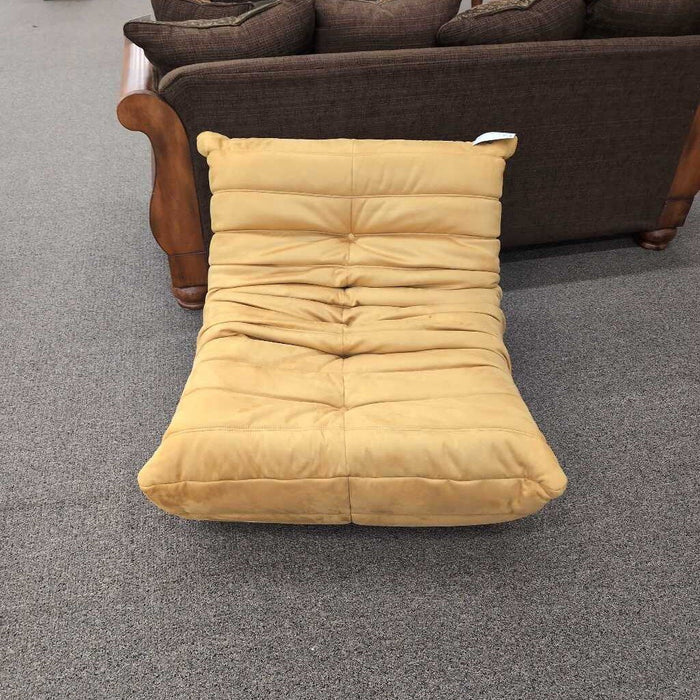 HOB 1203yw-1 Yellow Accent Chair