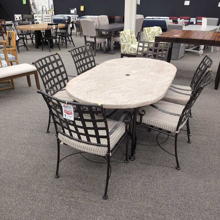O.W. Lee "Classico" 7pc. Patio Set
