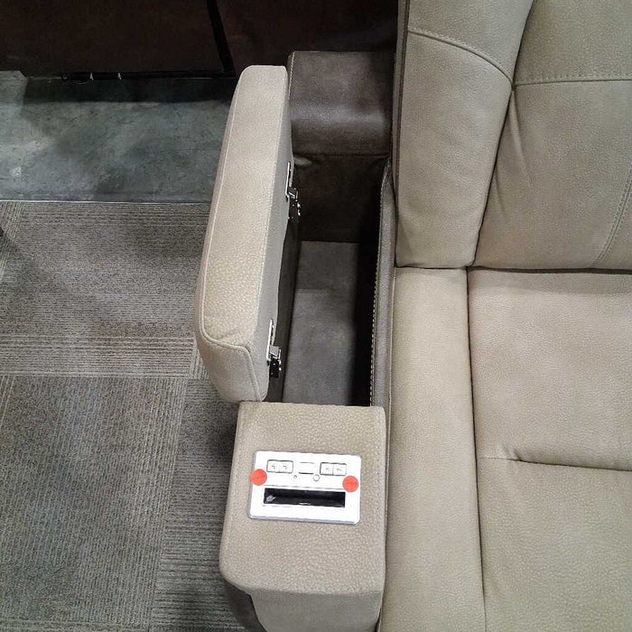 "Durapella" 2-tone Pwr Sofa