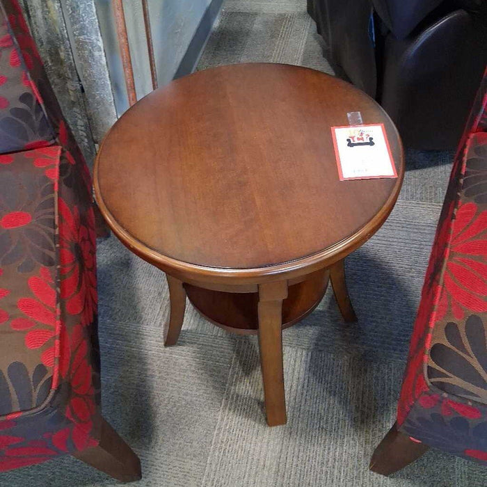 Round 2-tier End Table
