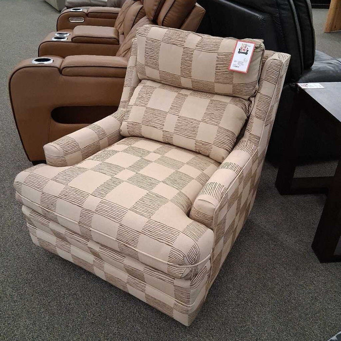 2-tone Brown Pattern Chair w/ Casters