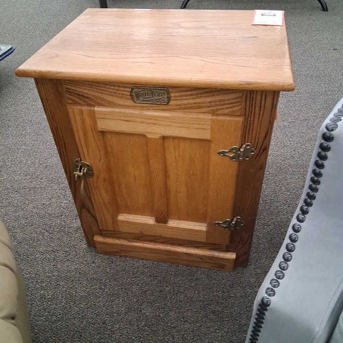 White Clad Oak End Table