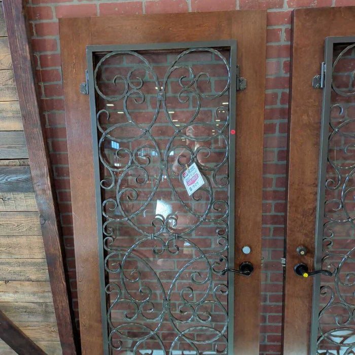 Lg. Door w/ Iron Accent Grate
