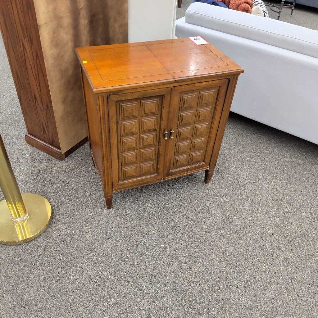 Consignment Furniture