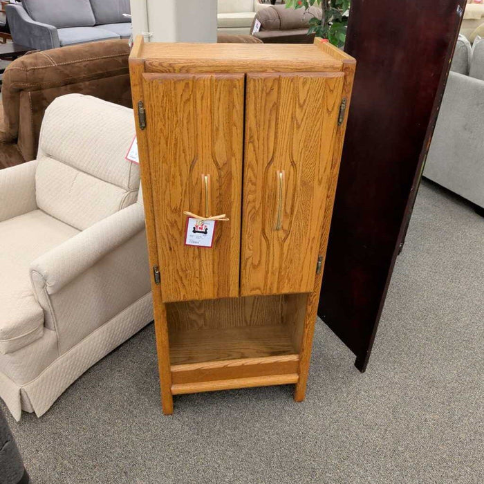 Small Oak Cabinet