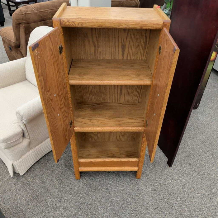 Small Oak Cabinet