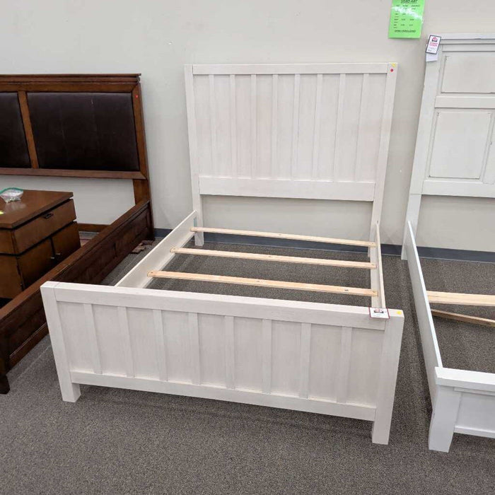 "Shaybrock" Queen Bed