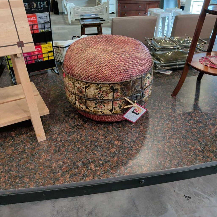 Vintage Chinese Hat Box