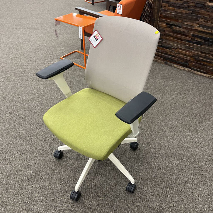 9 to 5 "Neo Comp. Chair