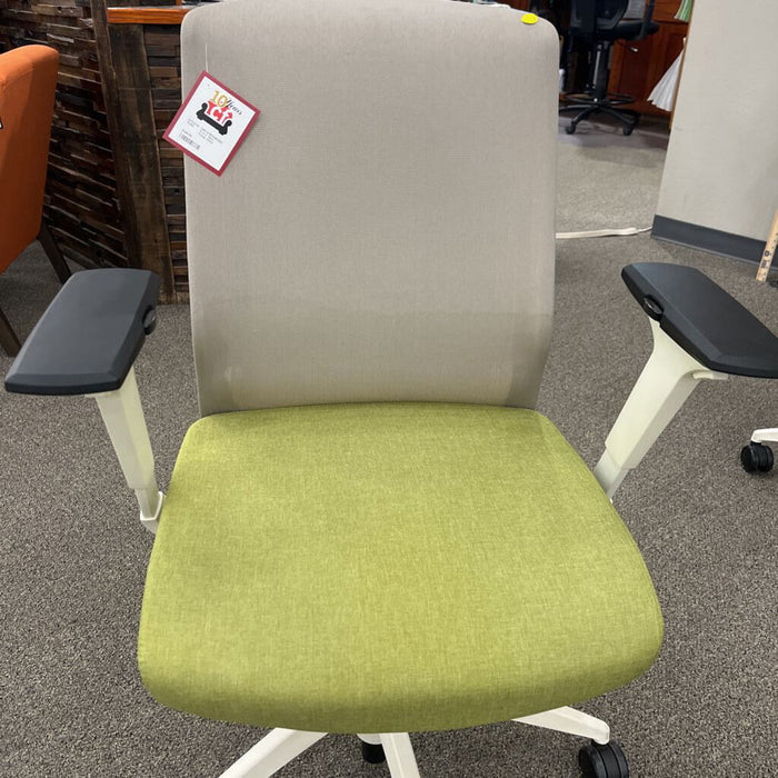 9 to 5 "Neo Comp. Chair