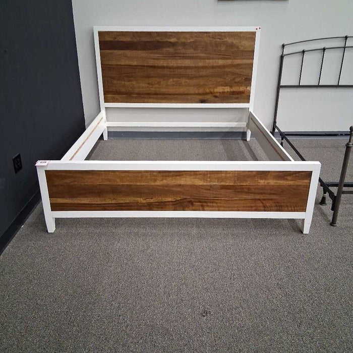 White & Brown E.King Bed Frame