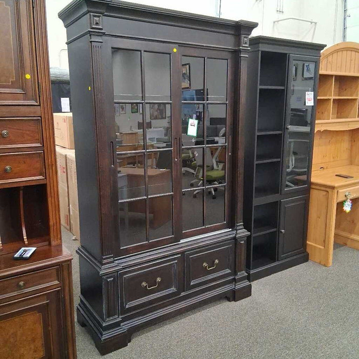 Sliding Door Cabinet w/ Drawers