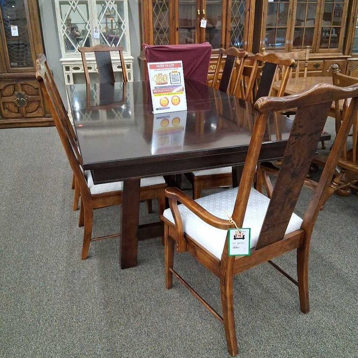 Dining Table w/2L 6C
