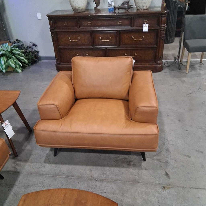 P L0330 Pirelli Camel Chair