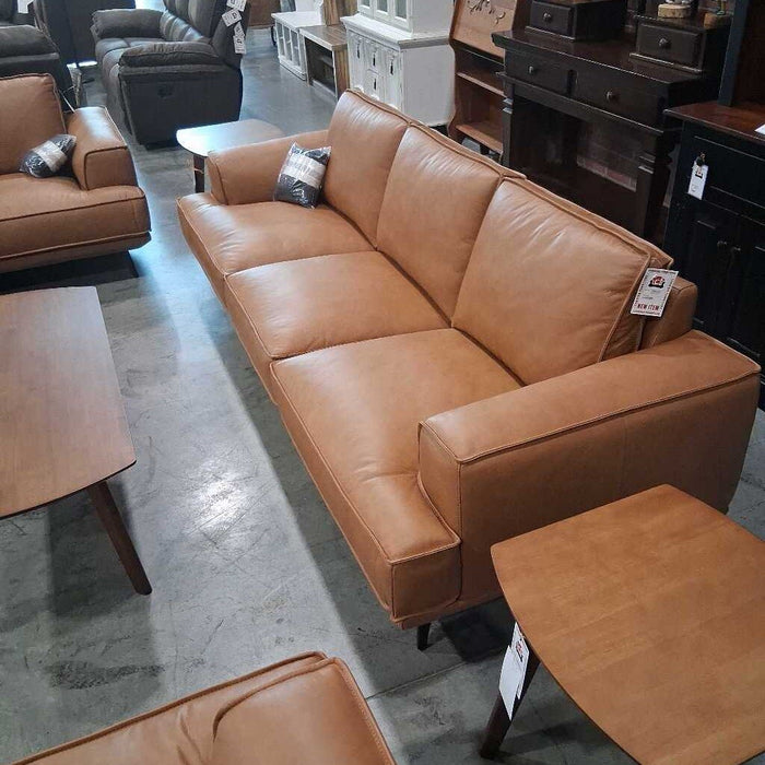 P L0330 Pirelli Camel Sofa