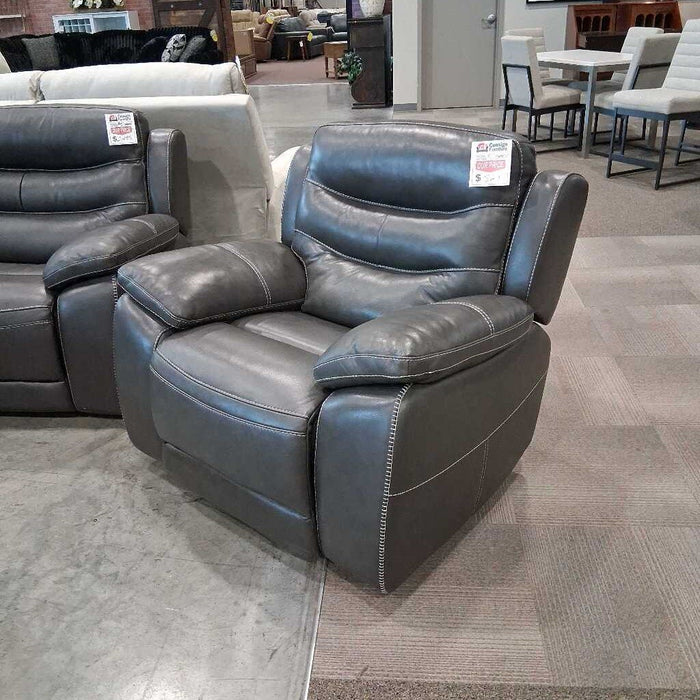 Gray Leather Pwh Recliner