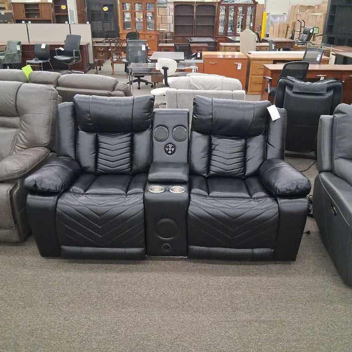 HOB 8457blk-2pw Black Loveseat