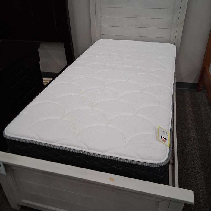 Twin Mattress w/ Foundation