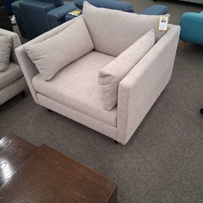 Modern Beige Uph. Chair