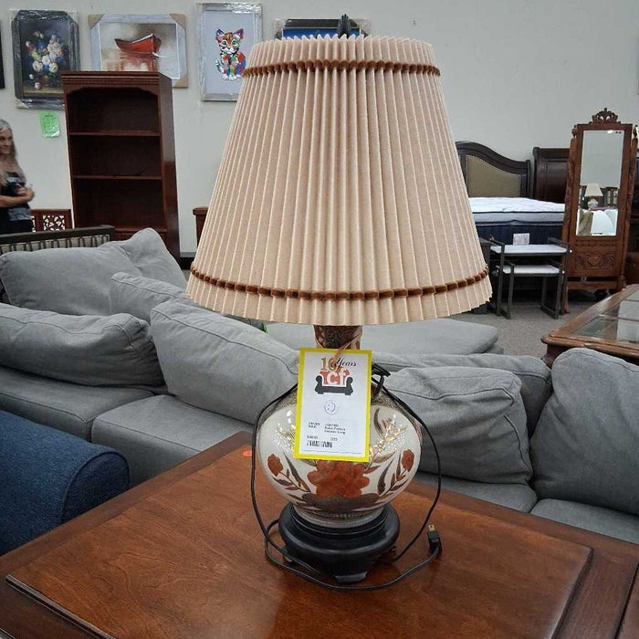 Asian Pattern Ceramic Lamp