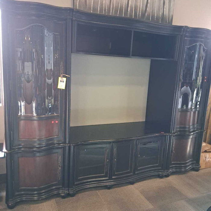 4Pc Hooker Black Entertainment Center
