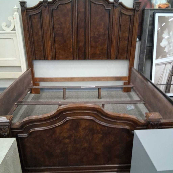 A.R.T King bed