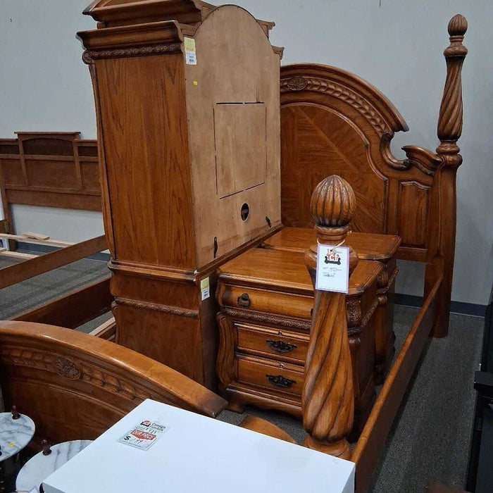 4 Pc. E.. King Bed Set