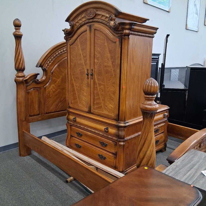 4 Pc. E.. King Bed Set