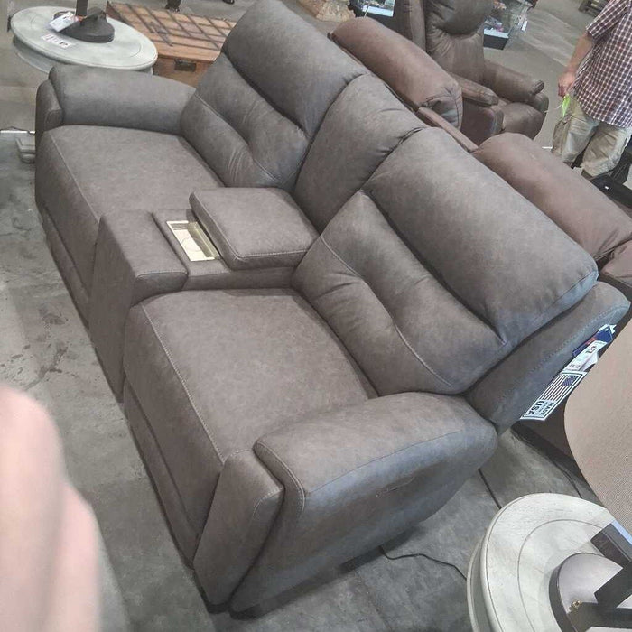 So. 356-86P Triple Power Loveseat