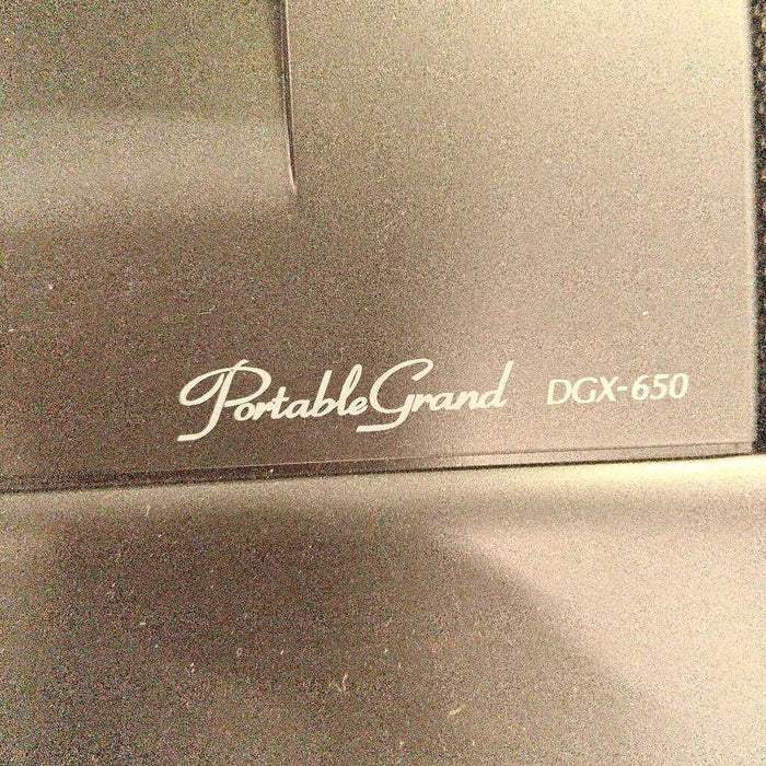 Yamaha "Portable Grand" Keyboard w/ Bench