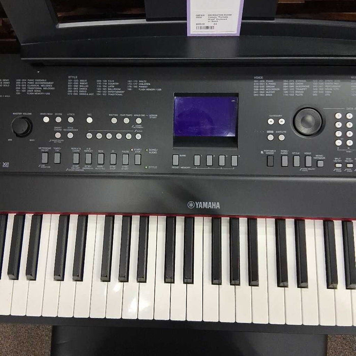 Yamaha "Portable Grand" Keyboard w/ Bench