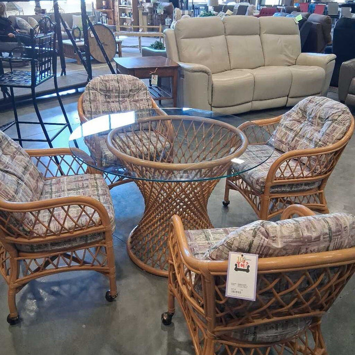 Woven Table w/ 4 Castor Chairs