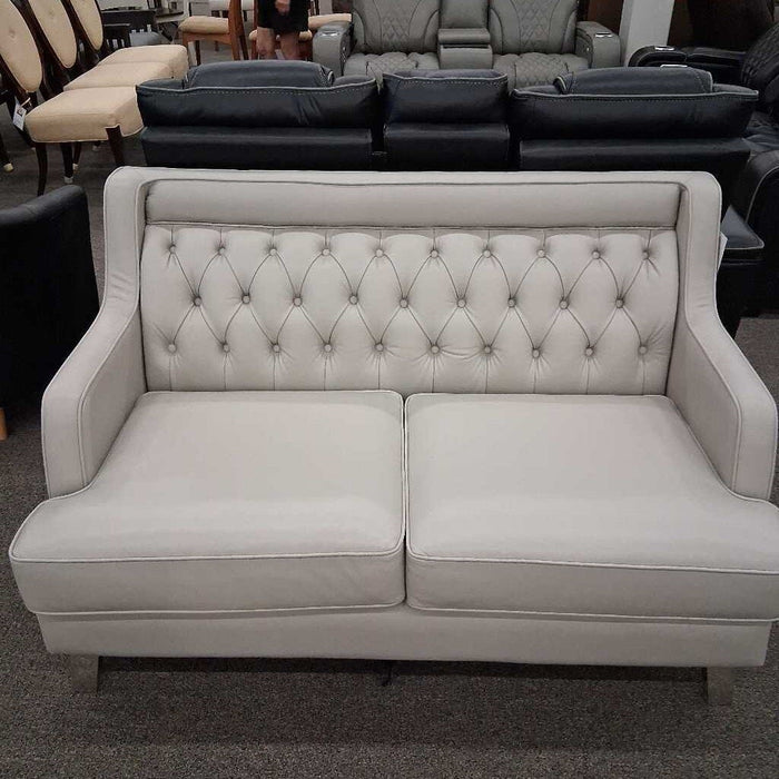 Gray Tufted Loveseat