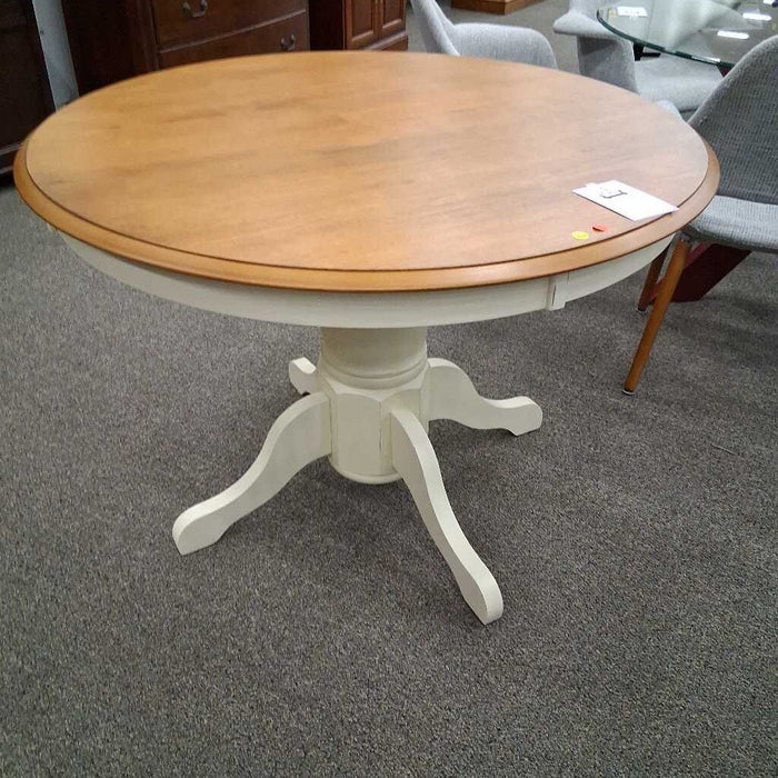 Flexsteel White & Wood Round Table
