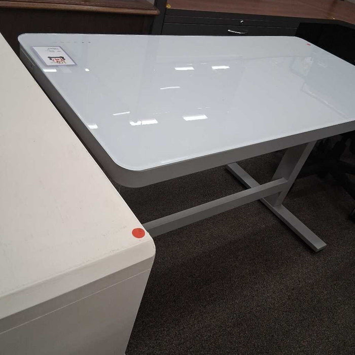 Pwr Adj. Standing Desk