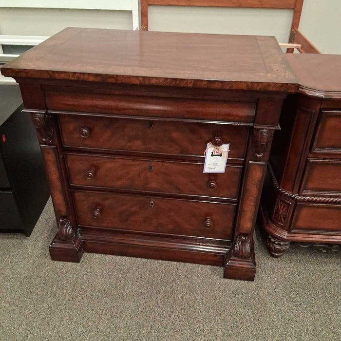 Henredon 4 Drawer Nightstand