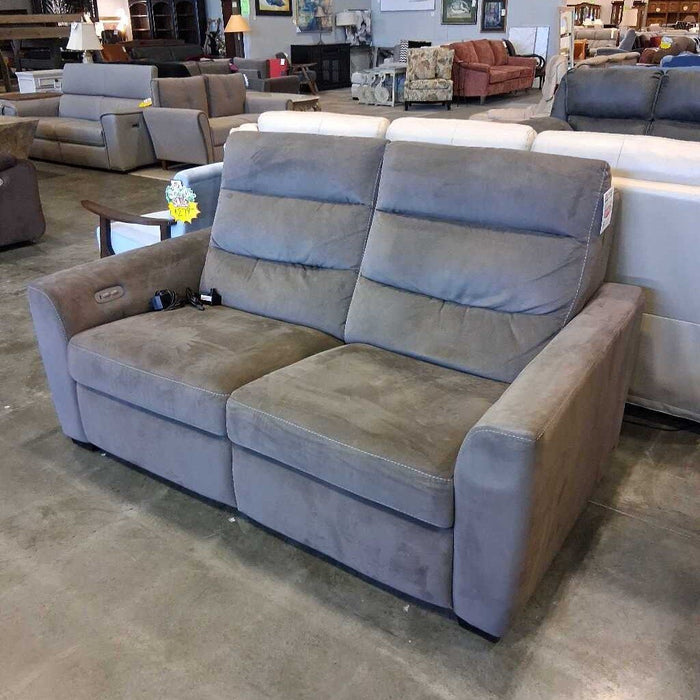 American Leather Gray Fabric Pwr Loveseat