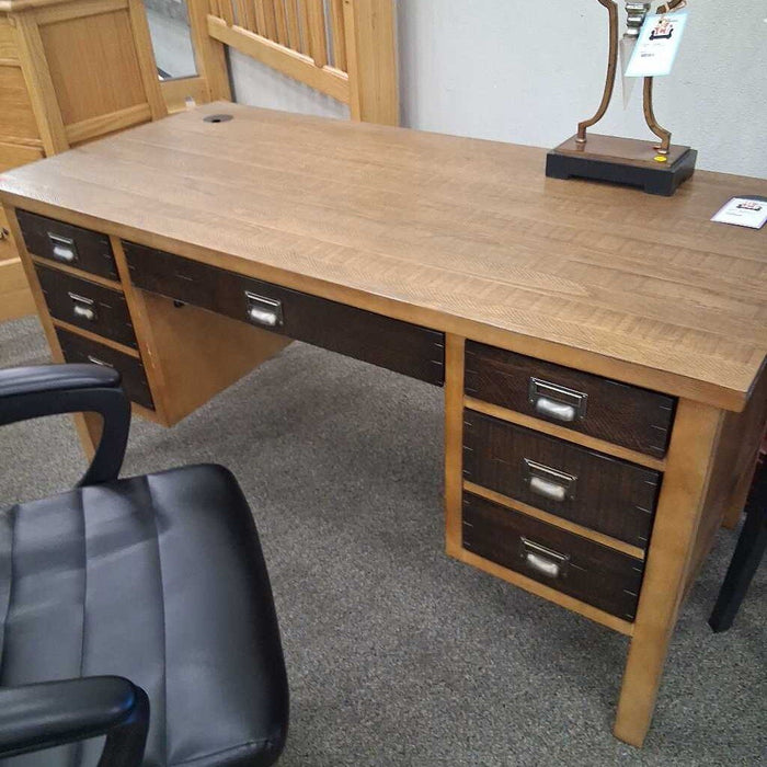 Wood Twotone Desk